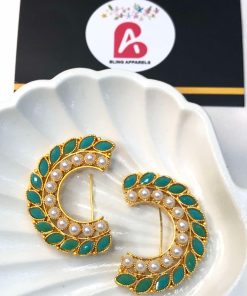 Cresent earrings mint