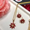 Flower pendant set red