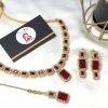 Zircone set golden and red