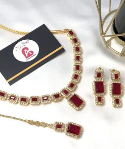 Zircone set golden and red