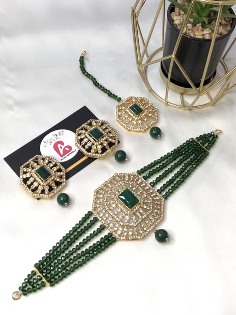 Embellished set green