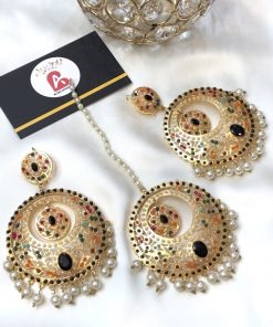 Nauratan earrings and bindya black