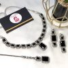 Antique set black