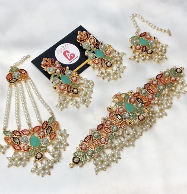 Nauratan set mint with jhoomer