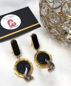 Crushed earrings black