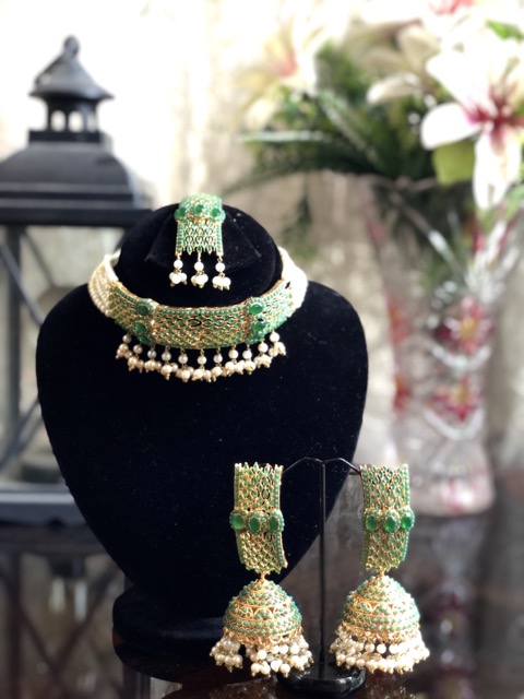 Kundan set green with jhumkas