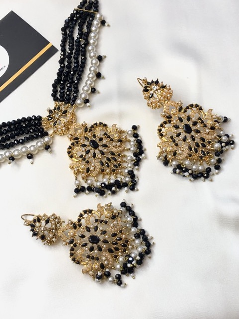 Kundan set black