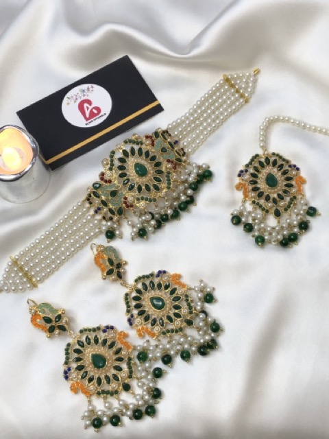 Kundan Chocker Set green