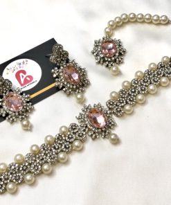 Embellished set pink