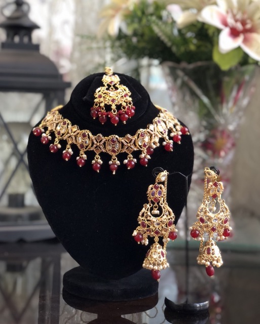 Kundan choker set red