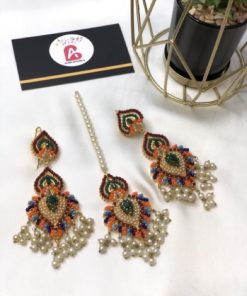 Nauratan earrings and bindya