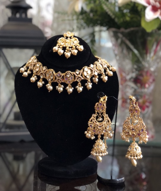 Kundan choker set pearl