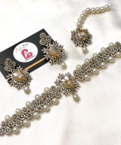 Embellished set champagne