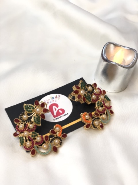 Nauratan Crescent Earings