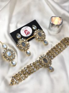 Kundan Chocker Set (White)