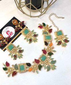 Tehniyat Kundan and Nauratan Set Mint