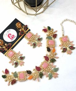 Tehniyat Kundan and Nauratan Set Pink