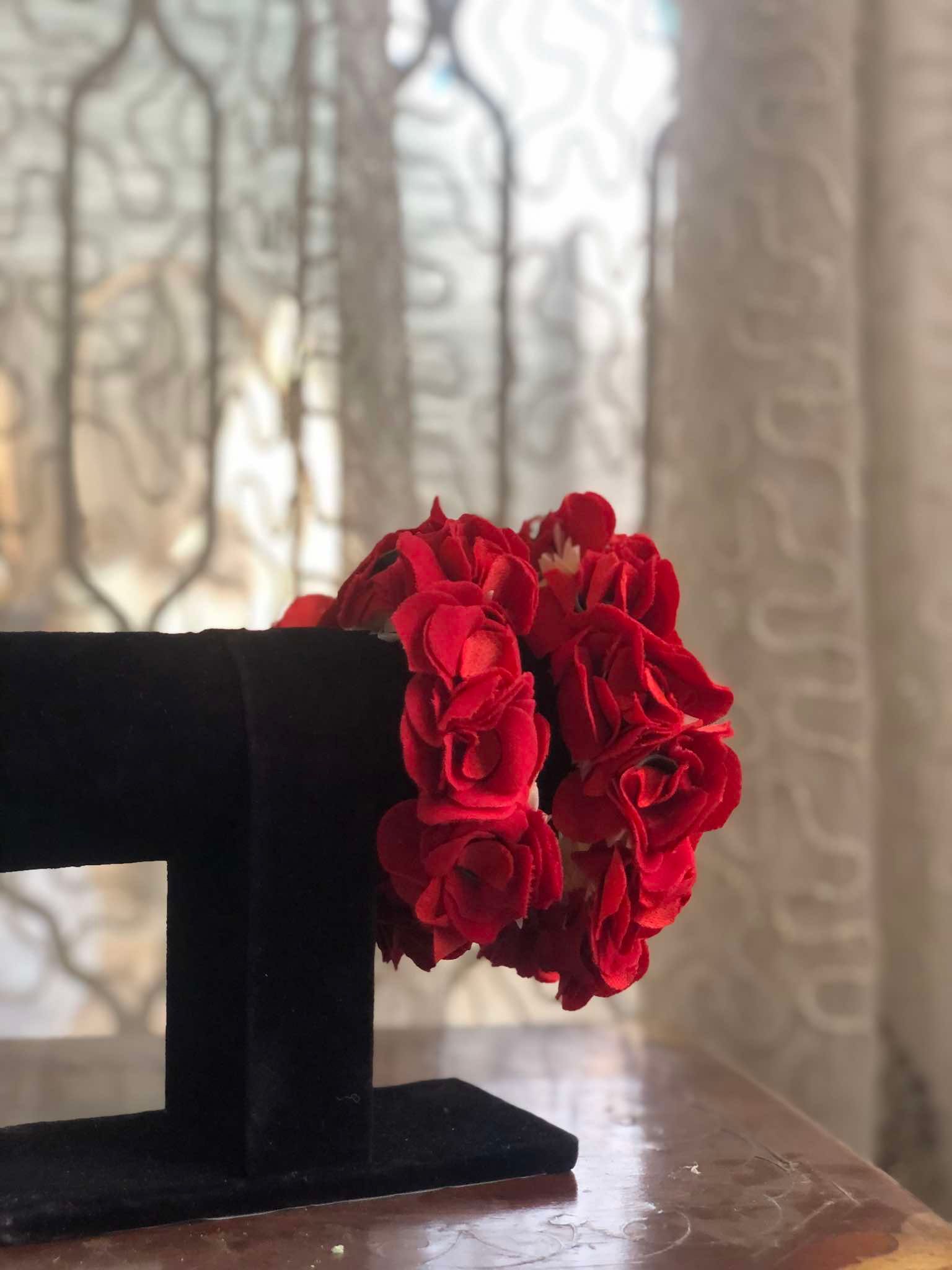 Red rose gajray