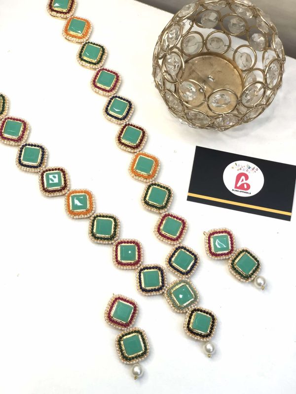 Royal stone mala with earrings mint