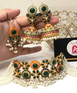 Green nauratan earrings and choker
