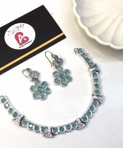 Minimal necklace with mint embellished beads