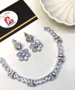 Minimal necklace with white embellished beads