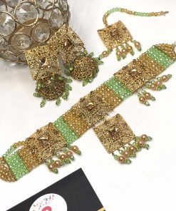 Mint and Champagne choker set