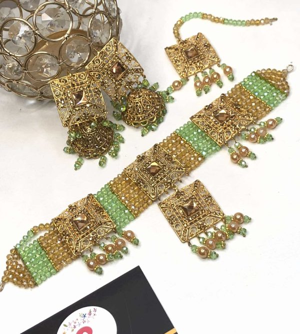 Mint and Champagne choker set