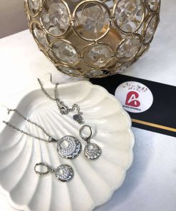 Silver pendant set
