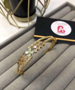 Sleek design golden and white Zircone kara