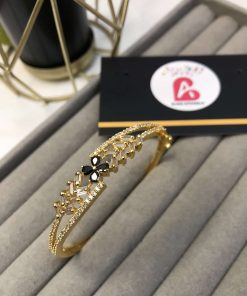 Sleek design golden and black Zircone kara