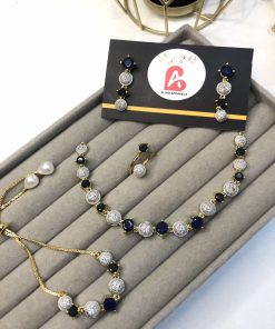 Zircone minimal set golden and blue