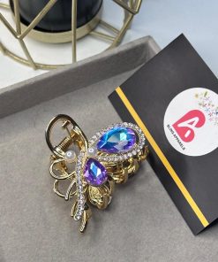 Embellished hair clip