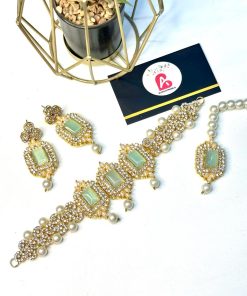 Embellished set mint
