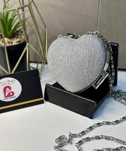 Mini heart clutch