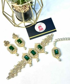 Embellished set green