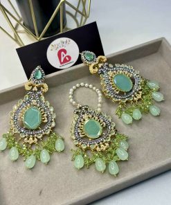 earrings and bindya mint