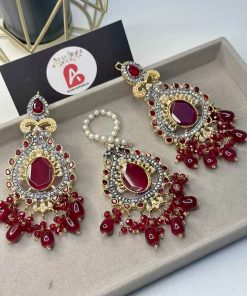 earrings and bindya mehroon