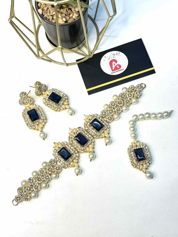 Embellished set black